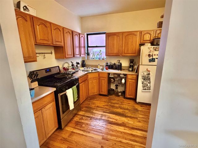 498 Classon Avenue, Brooklyn, NY 11238