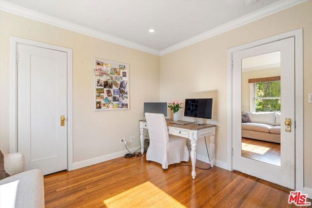7965 Fareholm Drive, Los Angeles, CA 90046