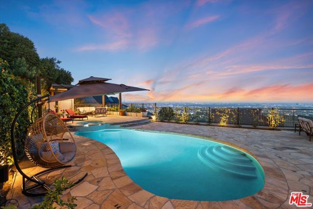 7965 Fareholm Drive, Los Angeles, CA 90046