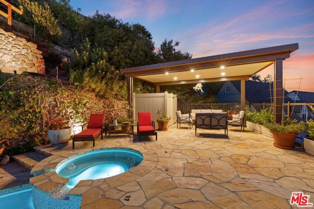 7965 Fareholm Drive, Los Angeles, CA 90046