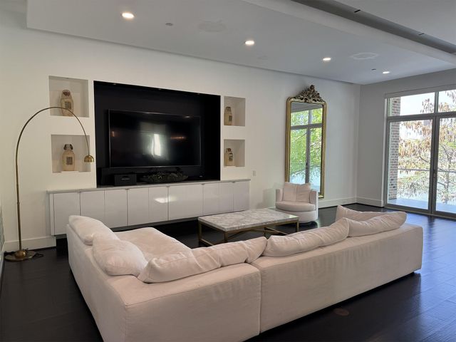 1444 Lake Pointe Parkway, Sugar Land, TX 77478