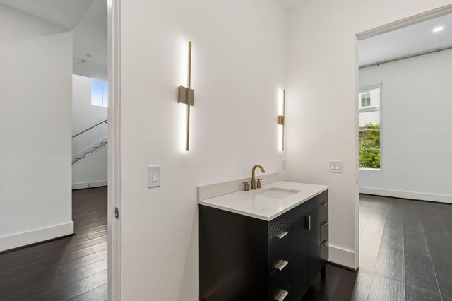 1444 Lake Pointe Parkway, Sugar Land, TX 77478