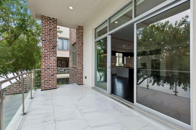 1444 Lake Pointe Parkway, Sugar Land, TX 77478