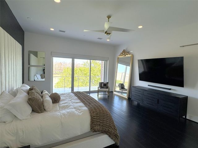 1444 Lake Pointe Parkway, Sugar Land, TX 77478