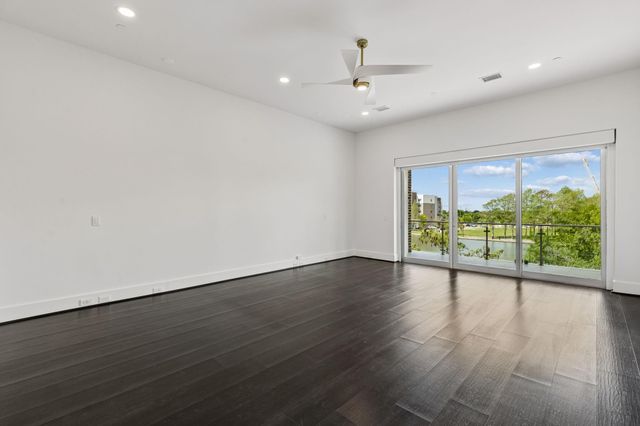 1444 Lake Pointe Parkway, Sugar Land, TX 77478