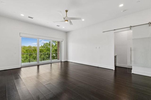 1444 Lake Pointe Parkway, Sugar Land, TX 77478