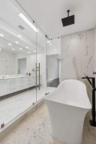 1444 Lake Pointe Parkway, Sugar Land, TX 77478