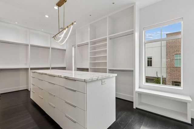 1444 Lake Pointe Parkway, Sugar Land, TX 77478