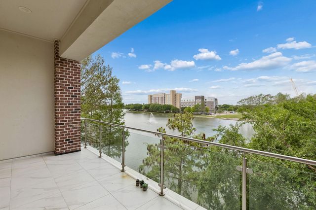 1444 Lake Pointe Parkway, Sugar Land, TX 77478