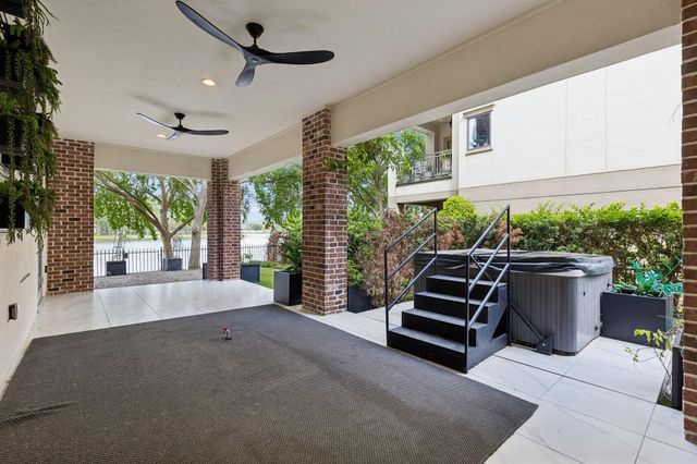 1444 Lake Pointe Parkway, Sugar Land, TX 77478