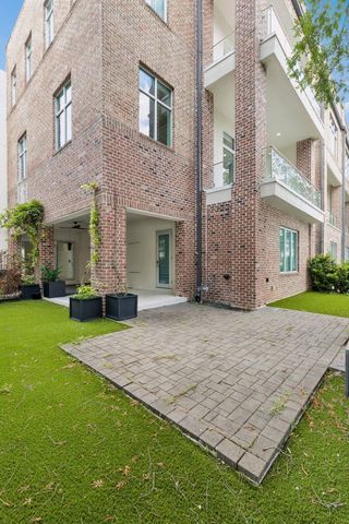 1444 Lake Pointe Parkway, Sugar Land, TX 77478