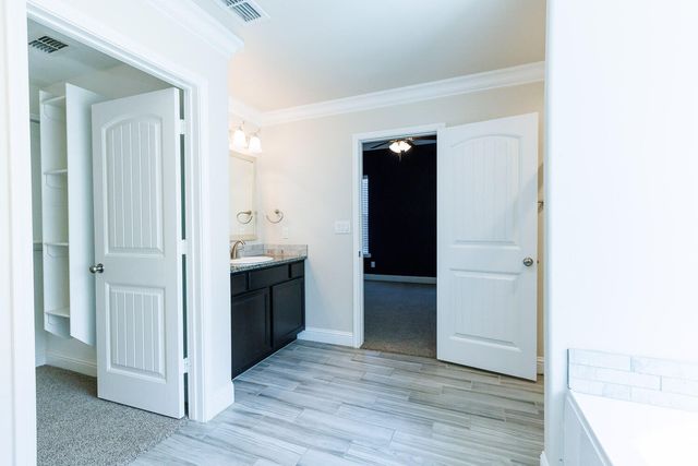 13801 Uvalde Avenue, Lubbock, TX 79423