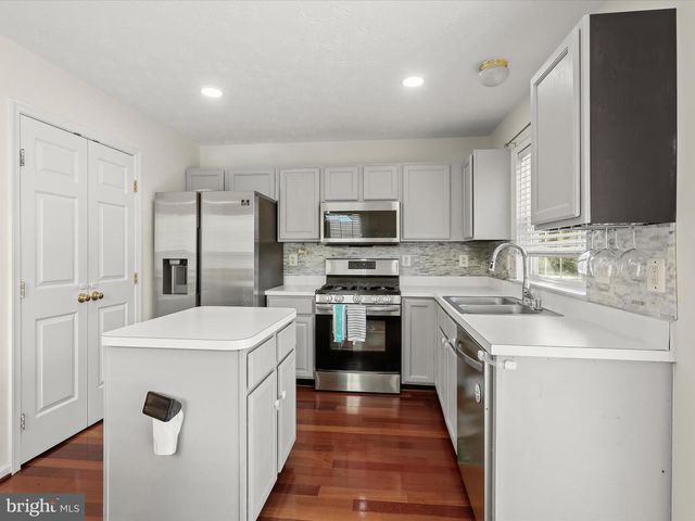 8212 SPADDERDOCK WAY, Laurel, MD 20724