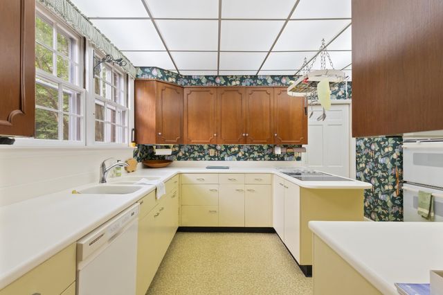 2541 Main St., Loris, SC 29569