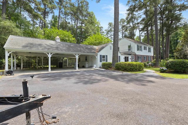2541 Main St., Loris, SC 29569
