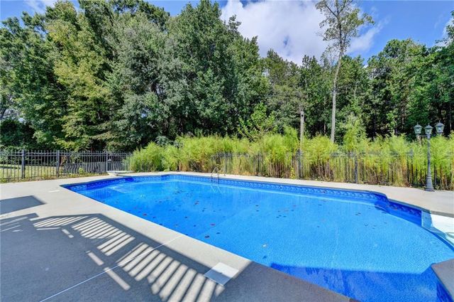 1975 Wynfield Point Drive, Buford, GA 30519
