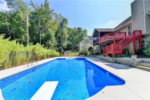 1975 Wynfield Point Drive, Buford, GA 30519