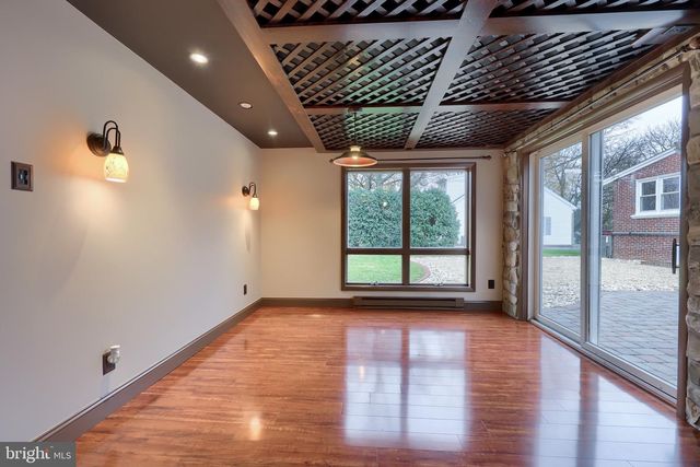 1863 HARRINGTON DR, Lancaster, PA 17601