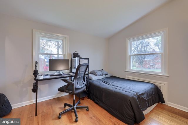 1863 HARRINGTON DR, Lancaster, PA 17601