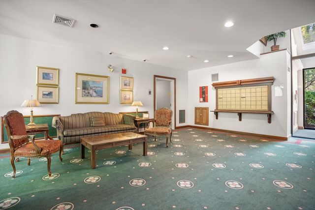 770 Salisbury St J558, Worcester, MA 01609