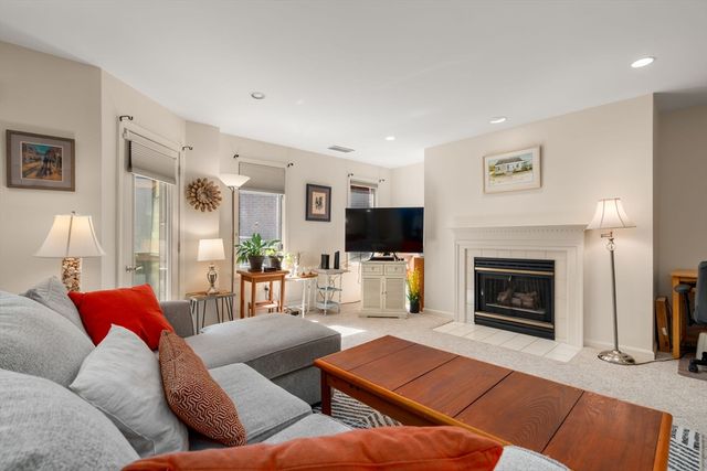 770 Salisbury St J558, Worcester, MA 01609