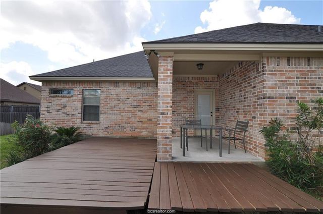 3318 Keefer Loop, College Station, TX 77845