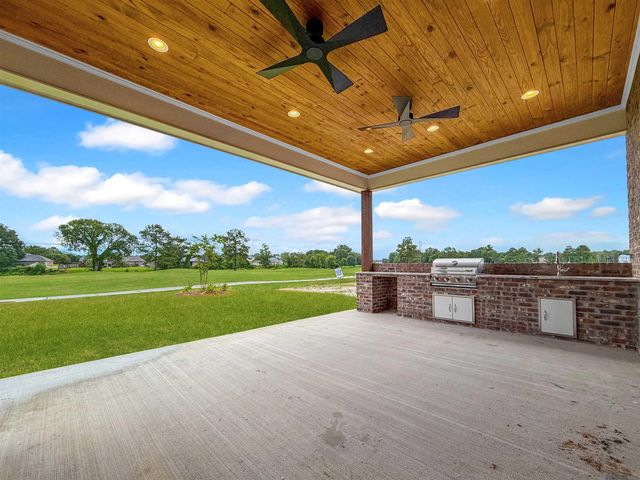 26352 Somerset Hills Ct, Denham Springs, LA 70726
