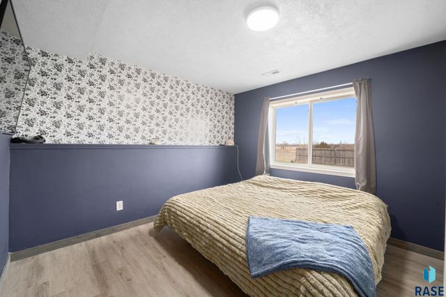 3920 S Stanford Ave Avenue, Sioux Falls, SD 57106