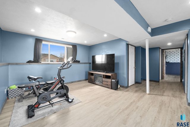 3920 S Stanford Ave Avenue, Sioux Falls, SD 57106