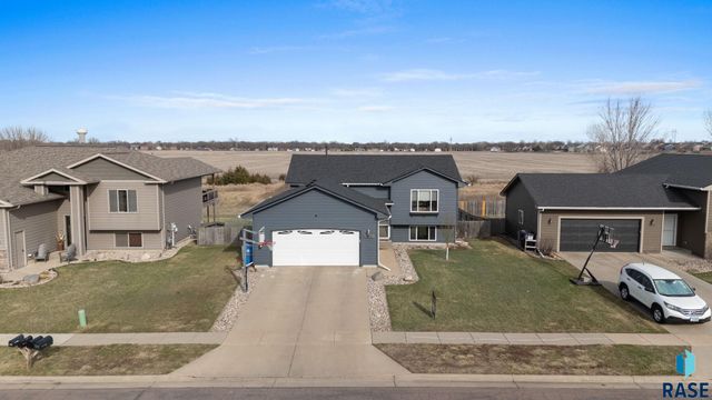 3920 S Stanford Ave Avenue, Sioux Falls, SD 57106