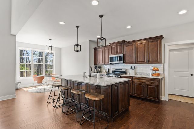 3046 Wedgewood Dr, Greenbrier, TN 37073