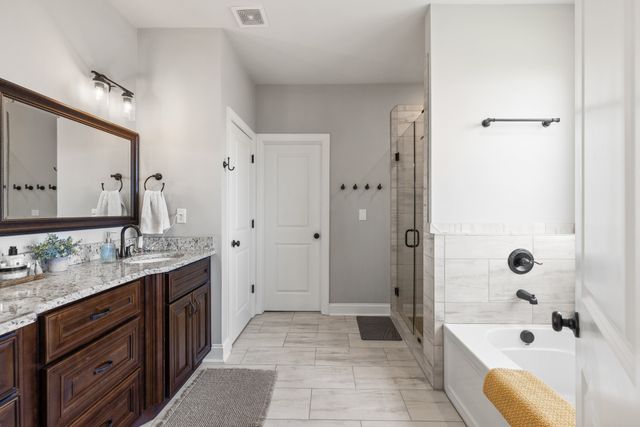 3046 Wedgewood Dr, Greenbrier, TN 37073