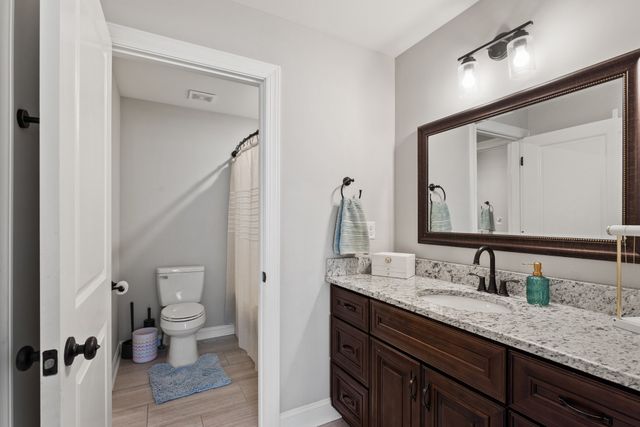 3046 Wedgewood Dr, Greenbrier, TN 37073