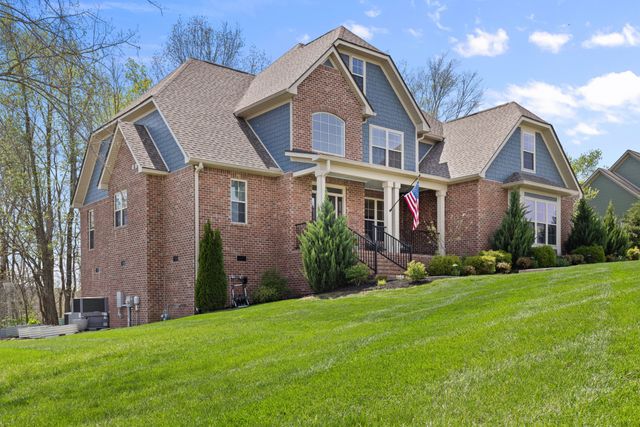 3046 Wedgewood Dr, Greenbrier, TN 37073