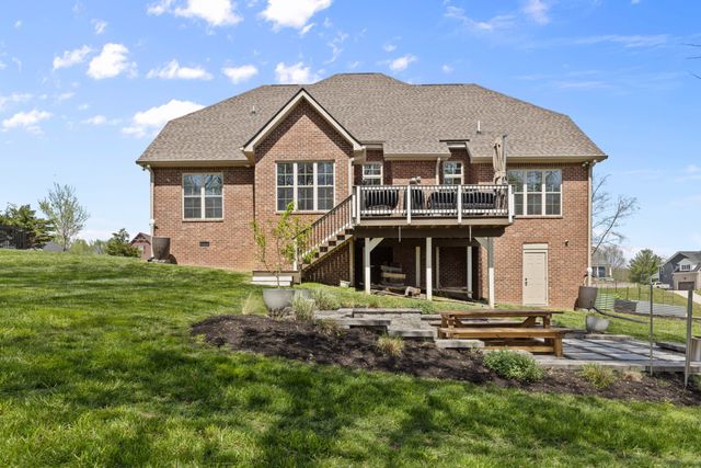 3046 Wedgewood Dr, Greenbrier, TN 37073