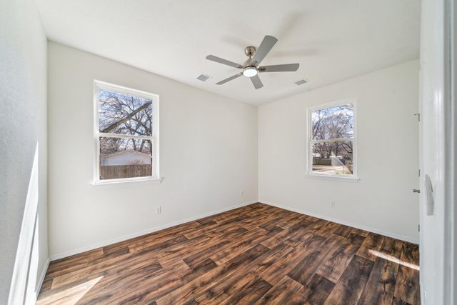 517 W Clyde Avenue, Vinita, OK 74301