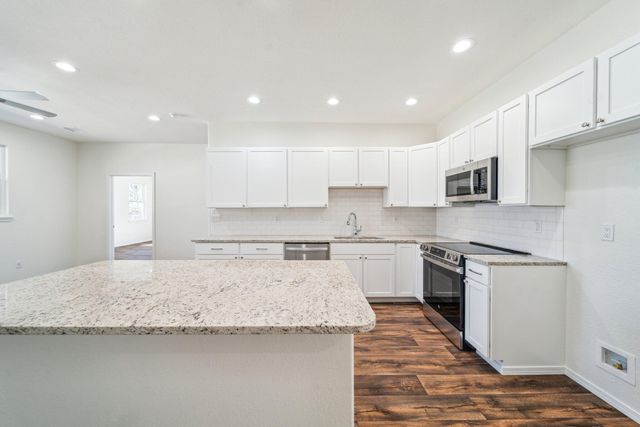 517 W Clyde Avenue, Vinita, OK 74301