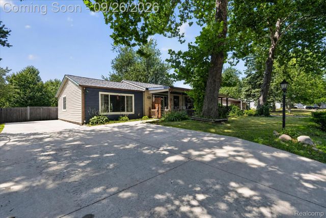 3728 Grafton Street, Orion Charter Township, MI 48359