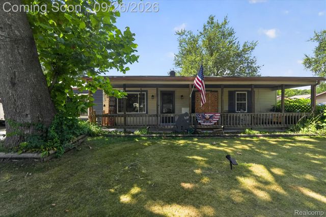 3728 Grafton Street, Orion Charter Township, MI 48359