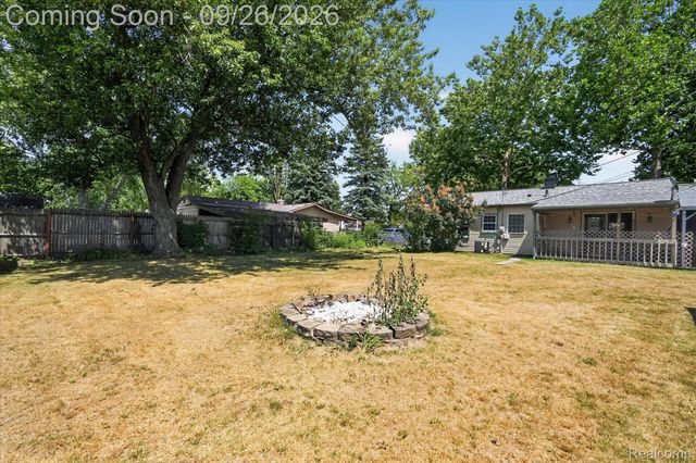 3728 Grafton Street, Orion Charter Township, MI 48359