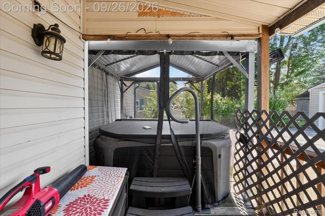 3728 Grafton Street, Orion Charter Township, MI 48359