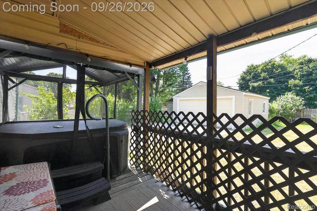 3728 Grafton Street, Orion Charter Township, MI 48359