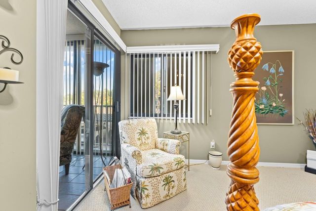 1815 Mooringline Drive 2E, Vero Beach, FL 32963