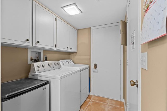 1815 Mooringline Drive 2E, Vero Beach, FL 32963