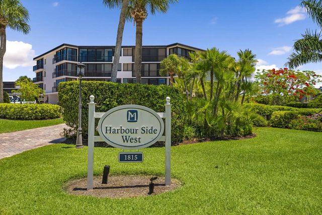 1815 Mooringline Drive 2E, Vero Beach, FL 32963