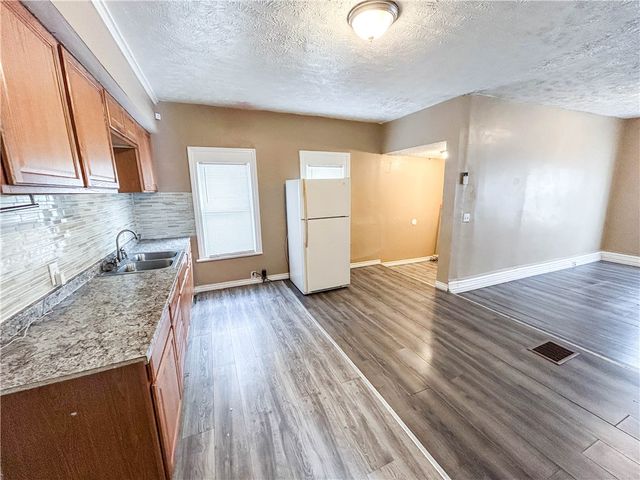 22 Sullivan Street, Rochester, NY 14605