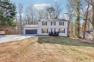 5465 N Fork SW Drive, Lilburn, GA 30047
