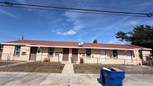 752 Martin Luther King Boulevard 1-5, Riviera Beach, FL 33404