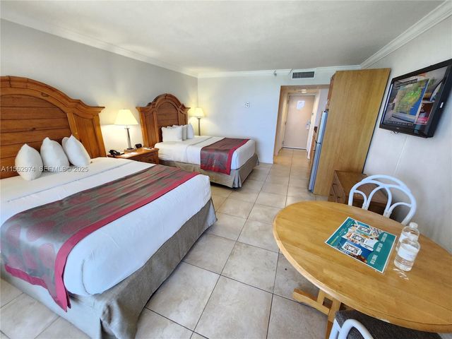 19201 Collins Avenue 846, Sunny Isles Beach, FL 33160