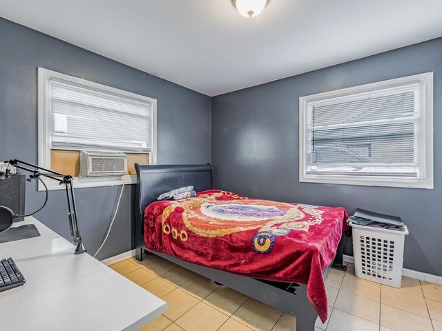 15316 Parkside Drive, Markham, IL 60428